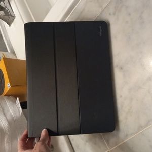 Tablet cover 11x8